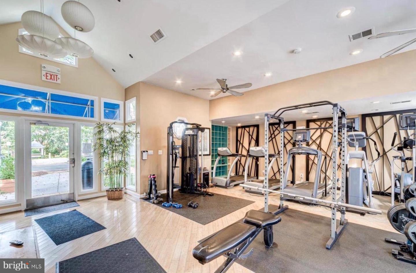 FOUR WINDS AT OAKTON - Residential