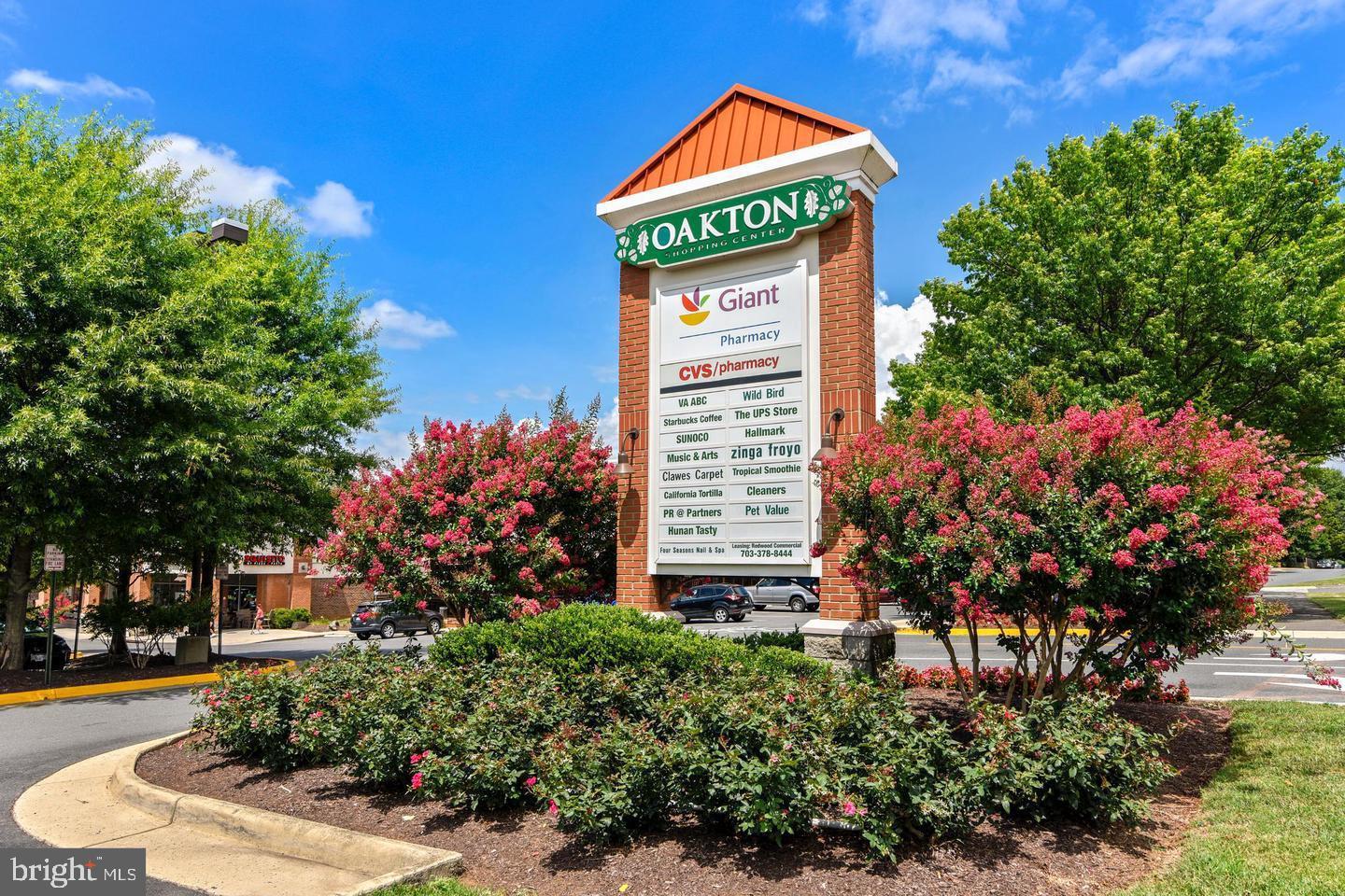 FOUR WINDS AT OAKTON - Residential