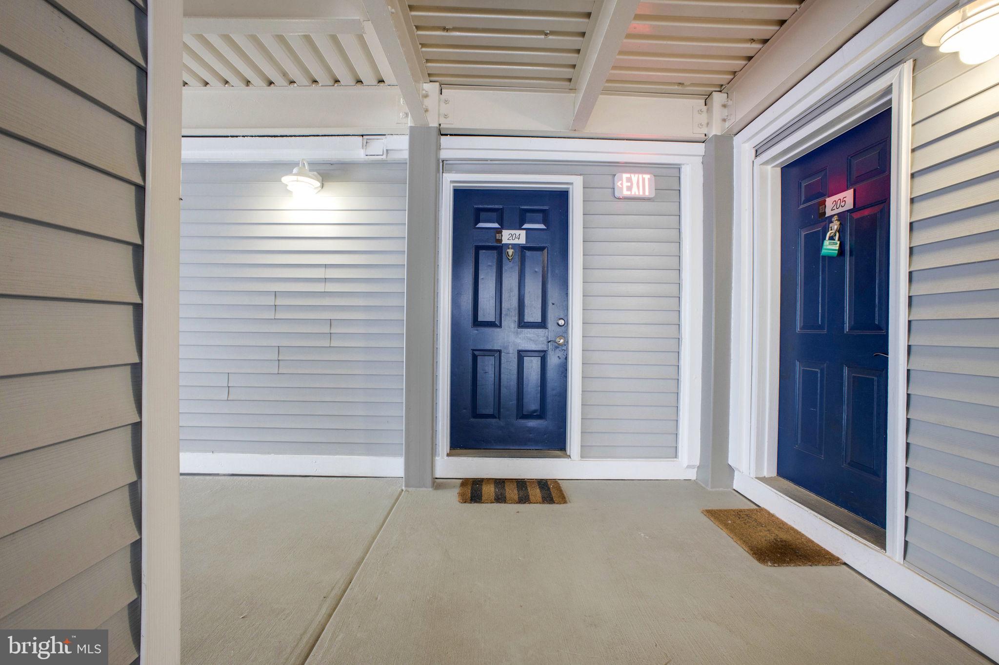 FOUR WINDS AT OAKTON - Residential