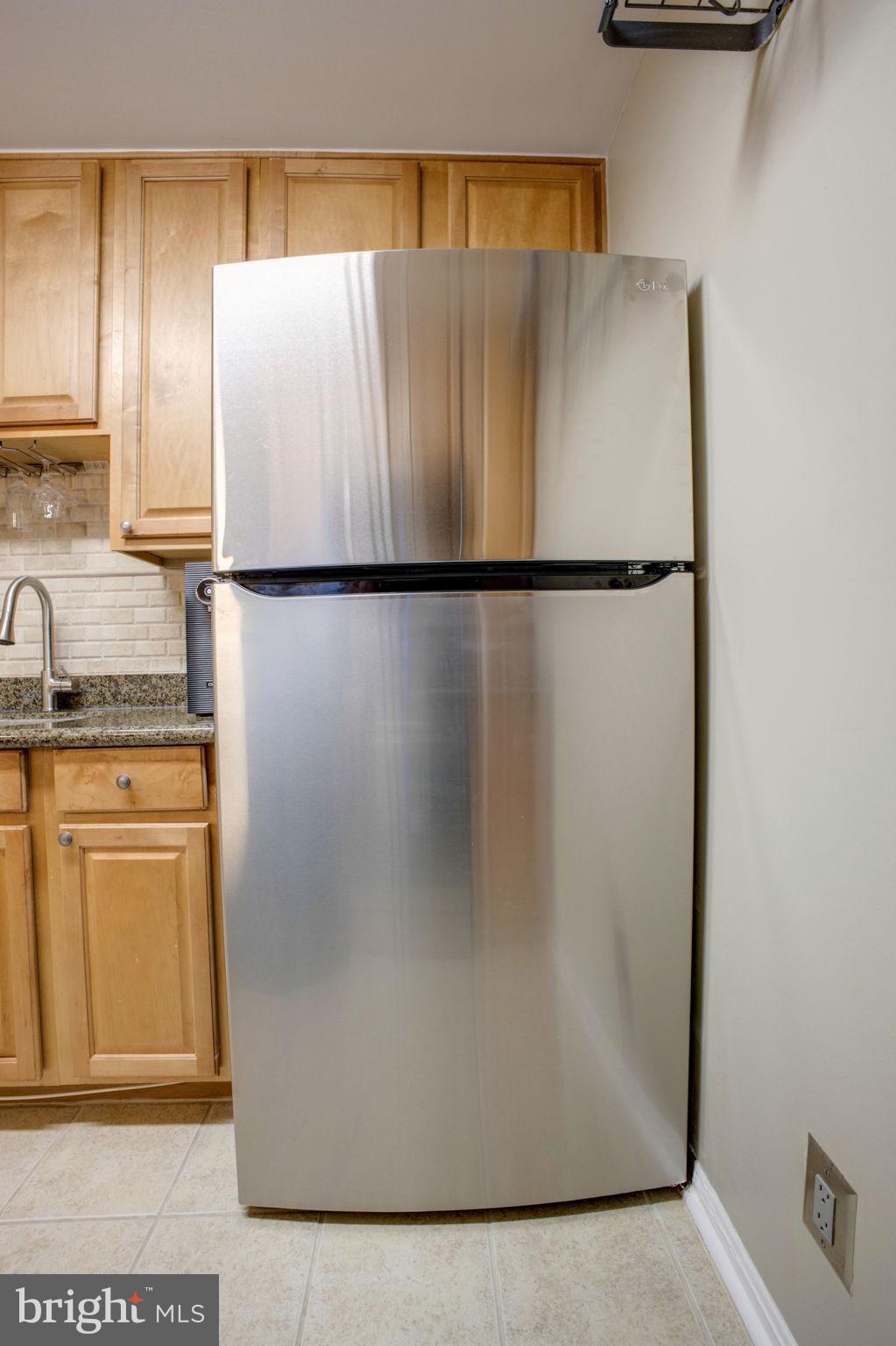 FOUR WINDS AT OAKTON - Residential