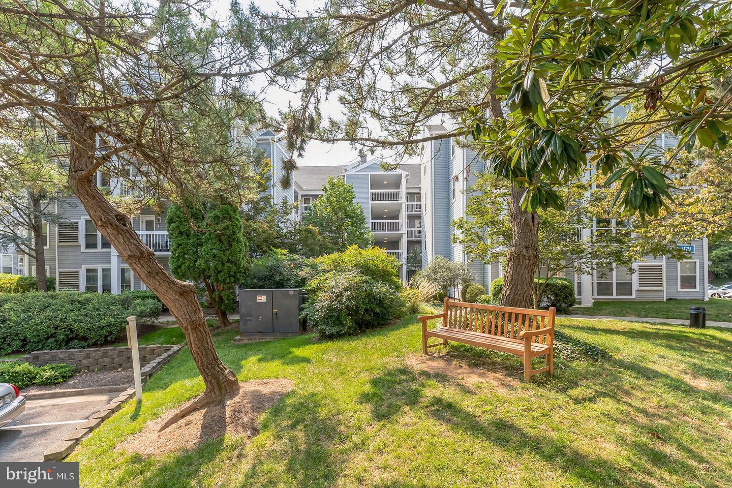 FOUR WINDS AT OAKTON - Residential