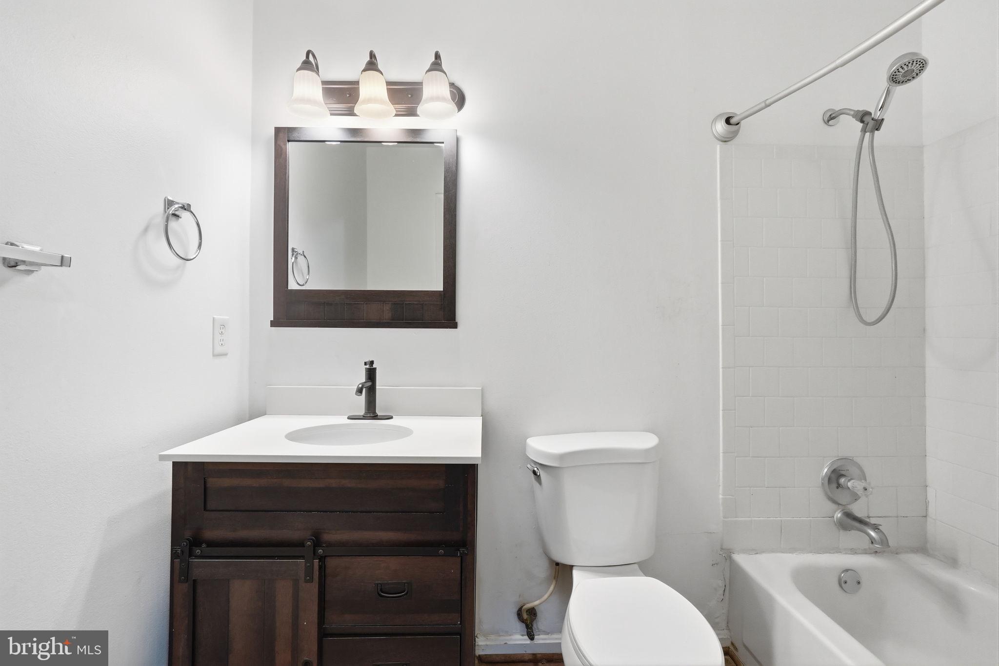 OAKWOOD - Residential