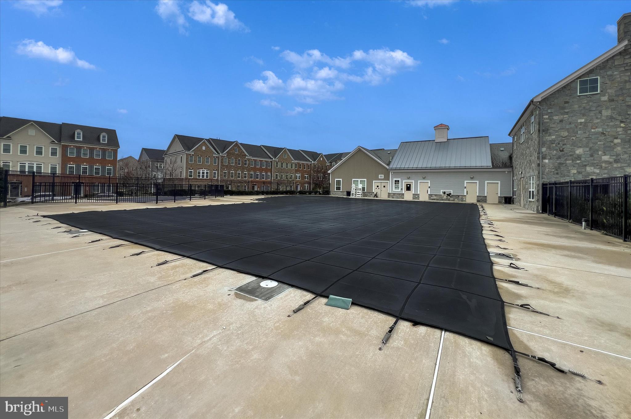 ARCOLA TOWN CENTER CONDO - Residential