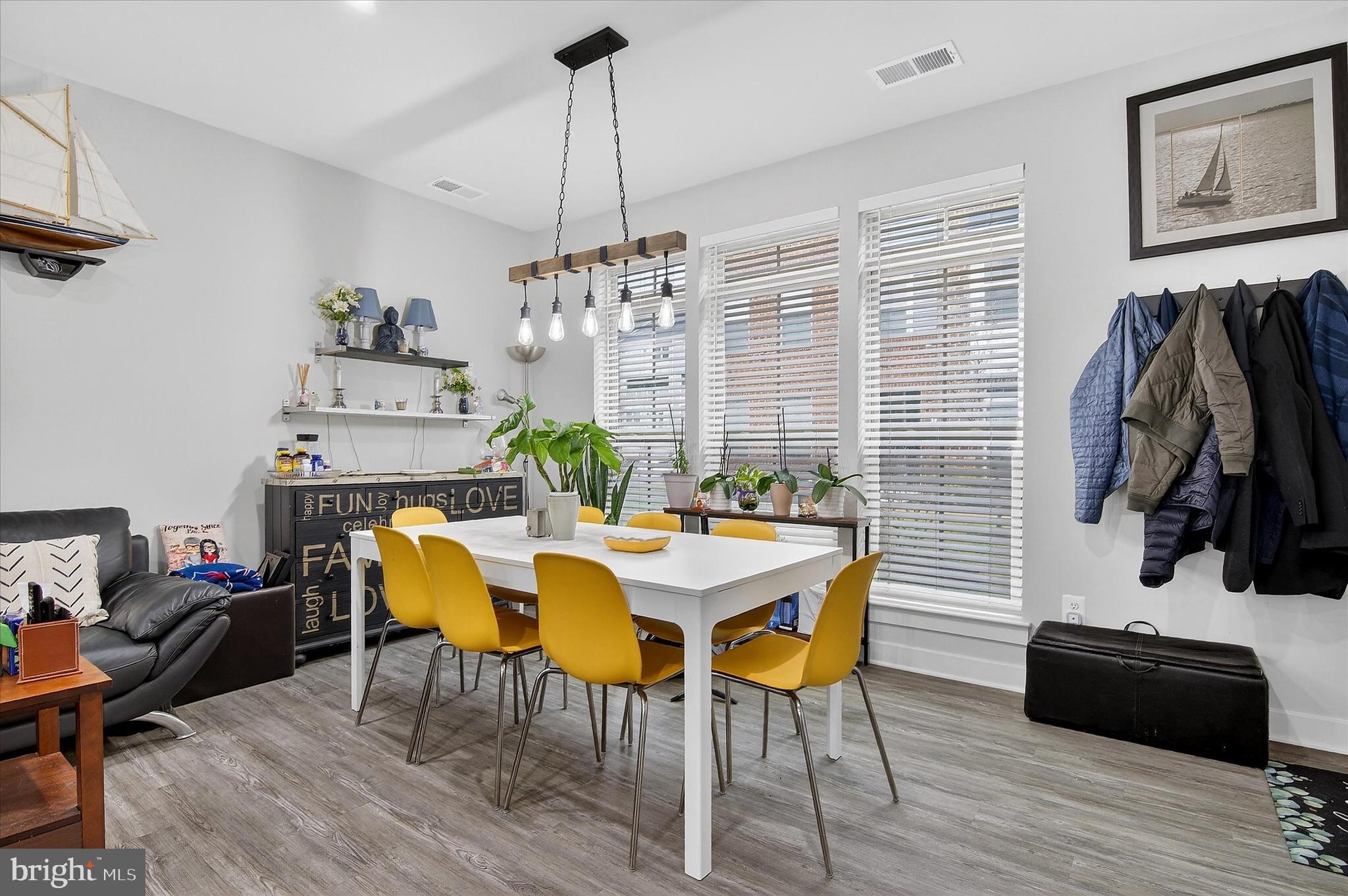 ARCOLA TOWN CENTER CONDO - Residential