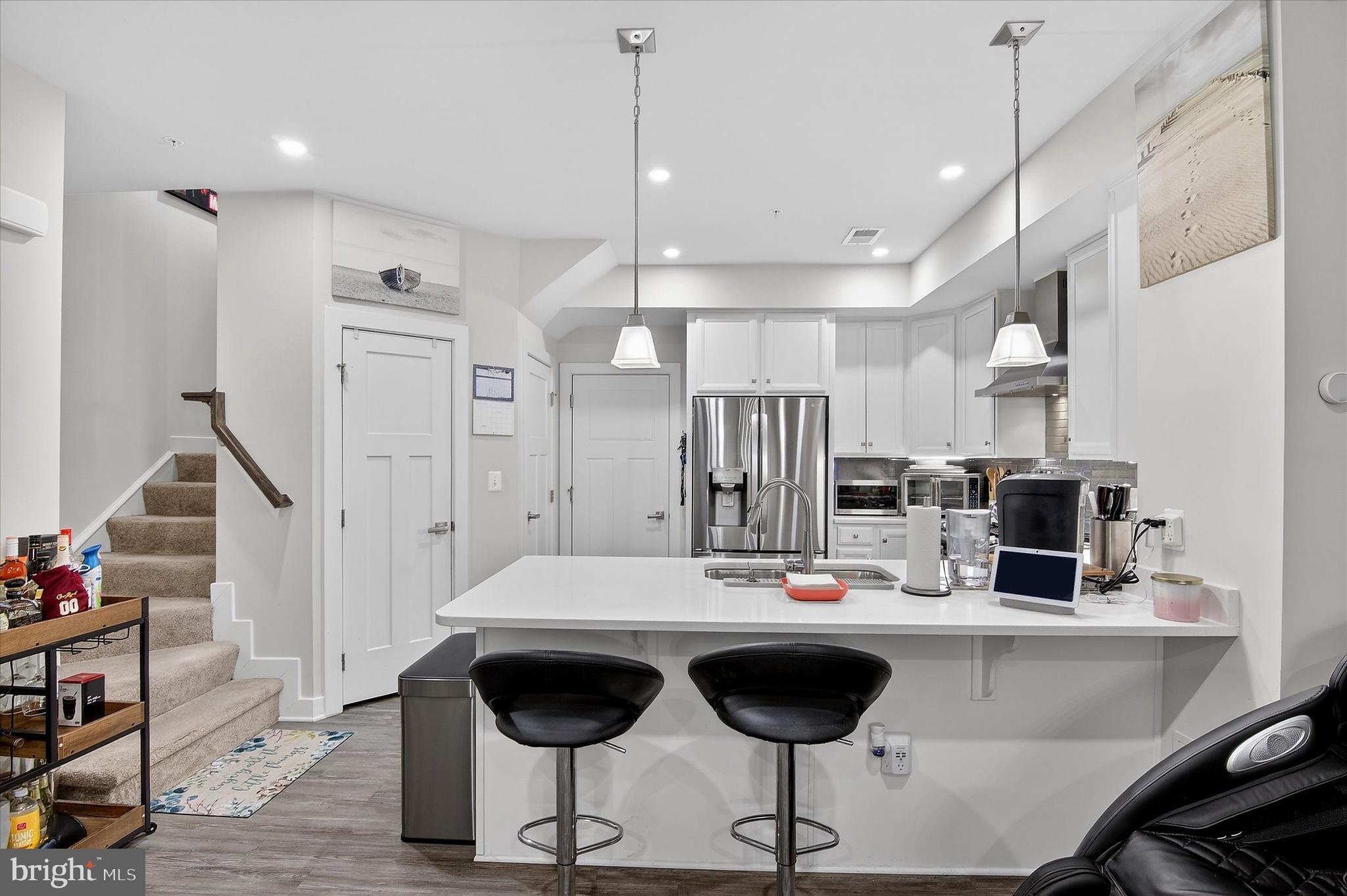 ARCOLA TOWN CENTER CONDO - Residential