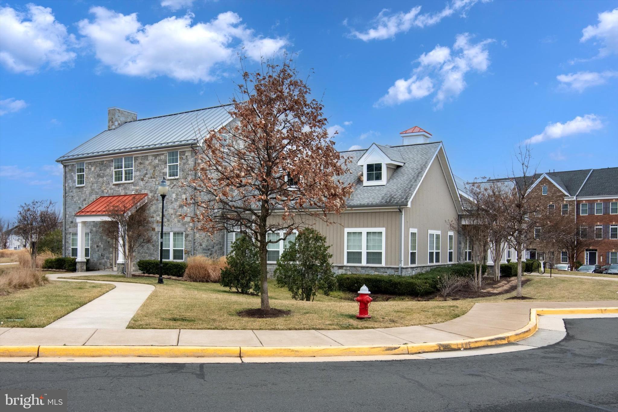 ARCOLA TOWN CENTER CONDO - Residential