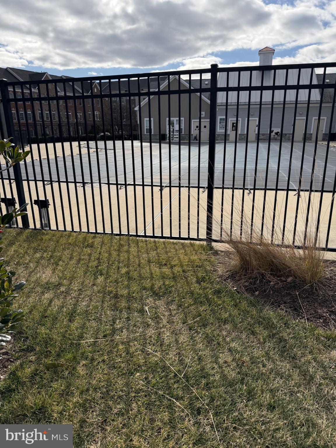 ARCOLA TOWN CENTER CONDO - Residential