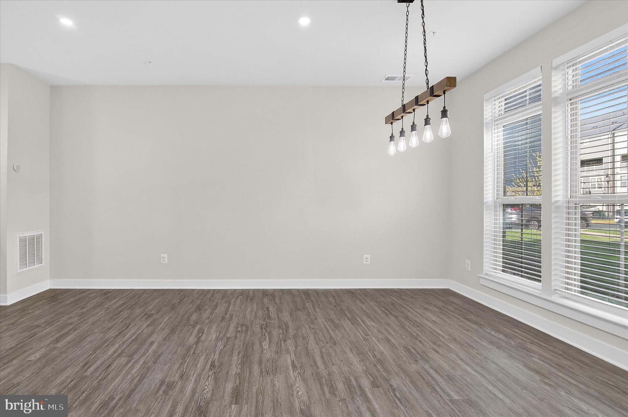 ARCOLA TOWN CENTER CONDO - Residential