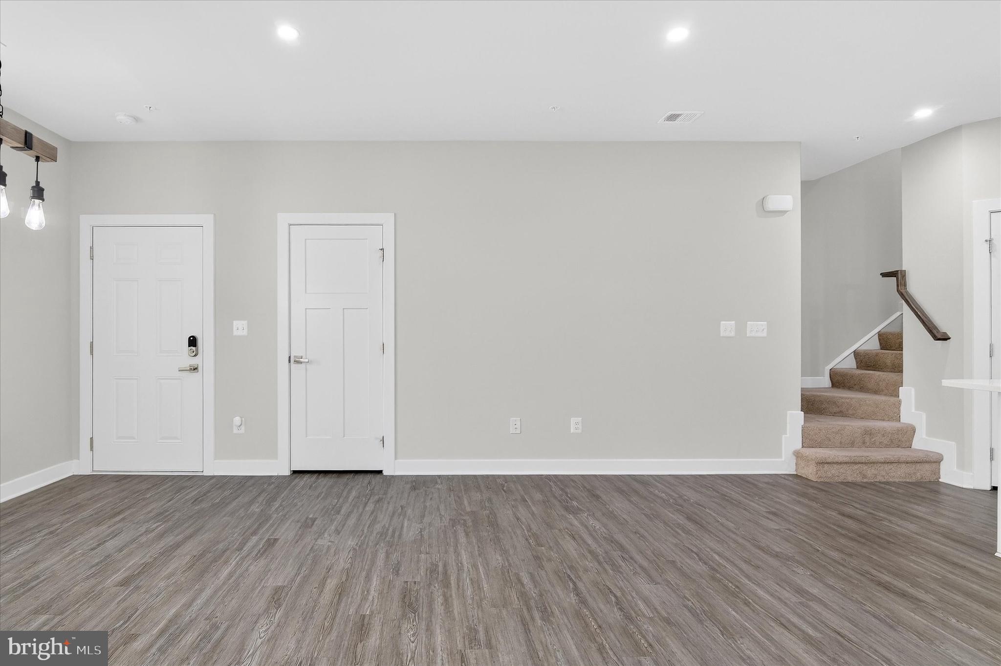 ARCOLA TOWN CENTER CONDO - Residential