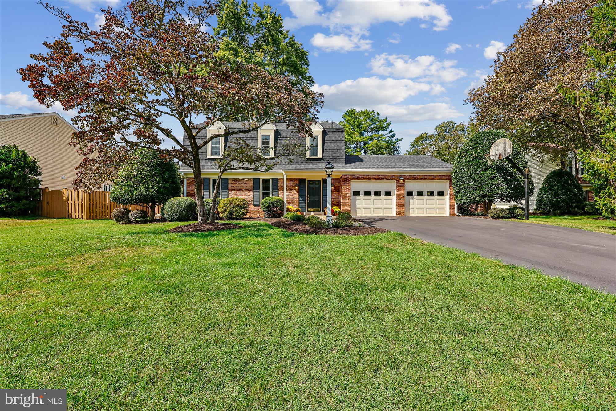 NORBECK ESTATES - Residential