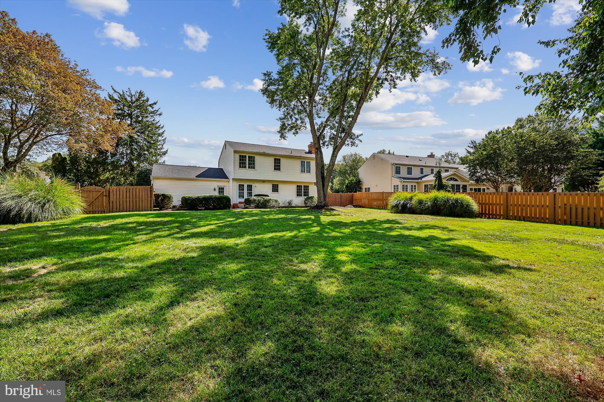 NORBECK ESTATES - Residential