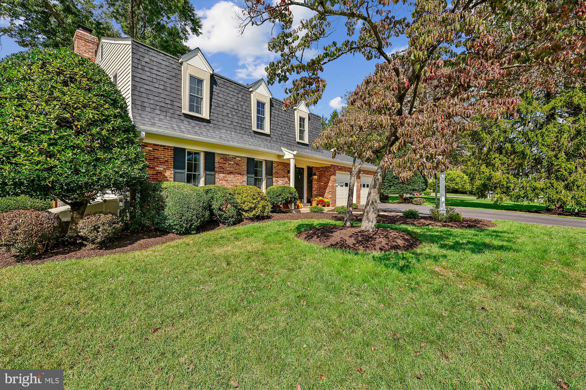 NORBECK ESTATES - Residential