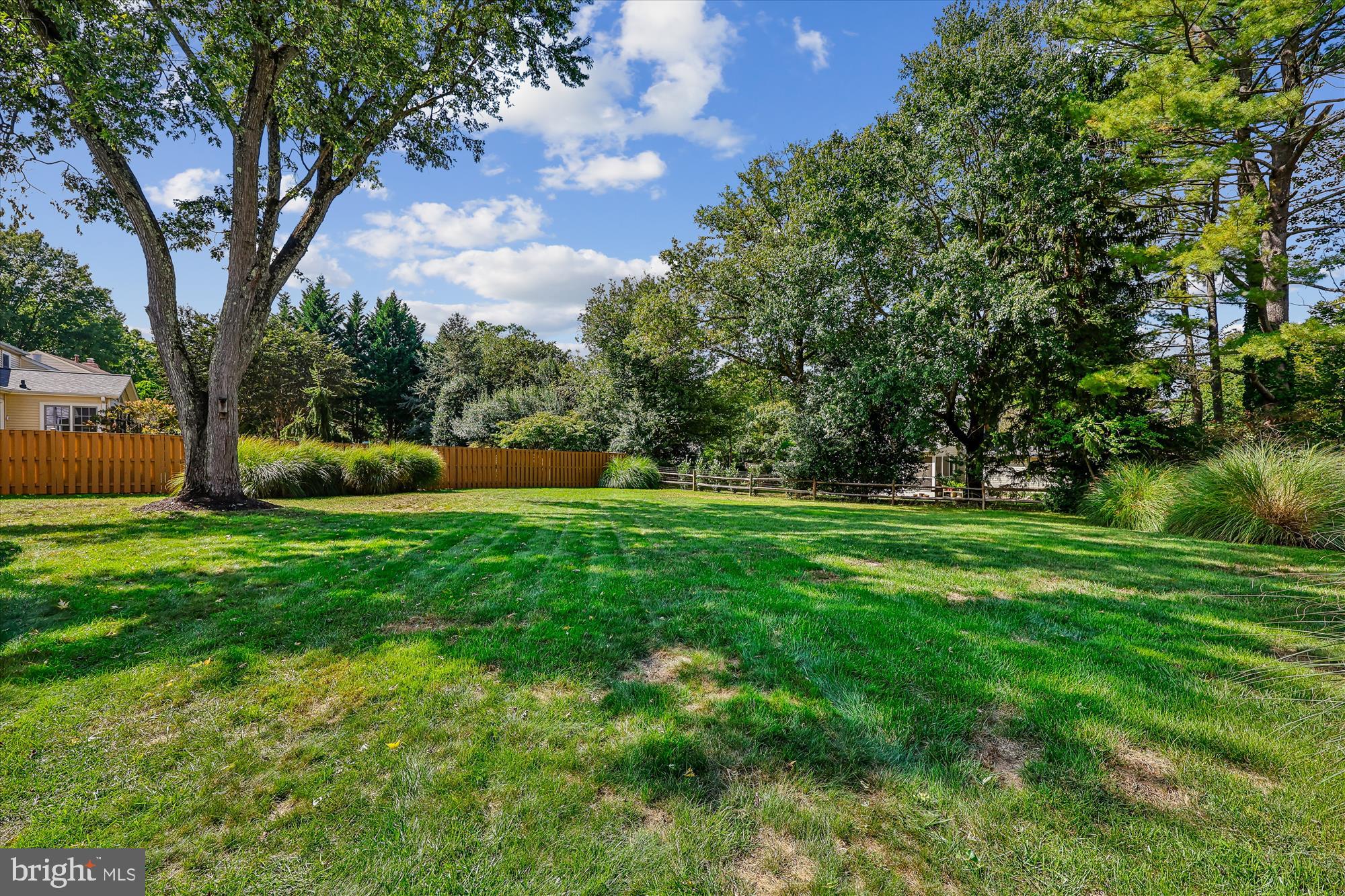 NORBECK ESTATES - Residential