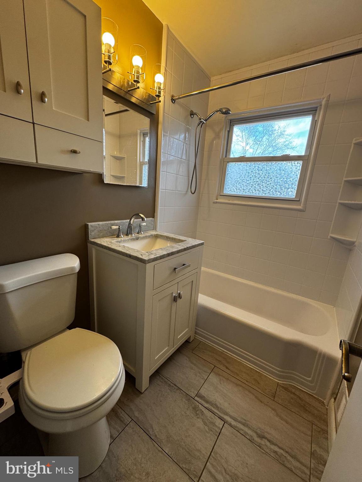 BURGUNDY ESTATES - Residential