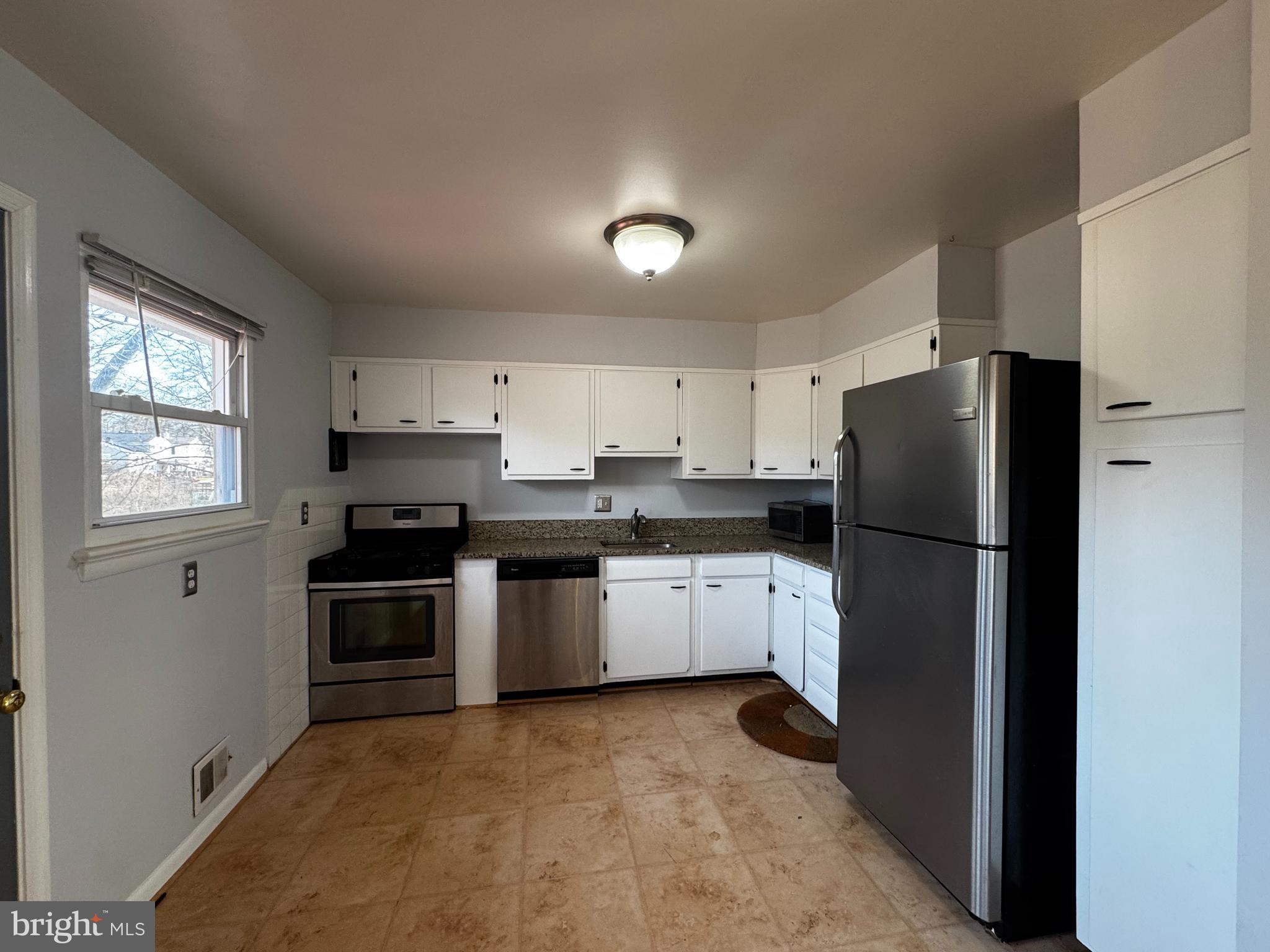 BURGUNDY ESTATES - Residential