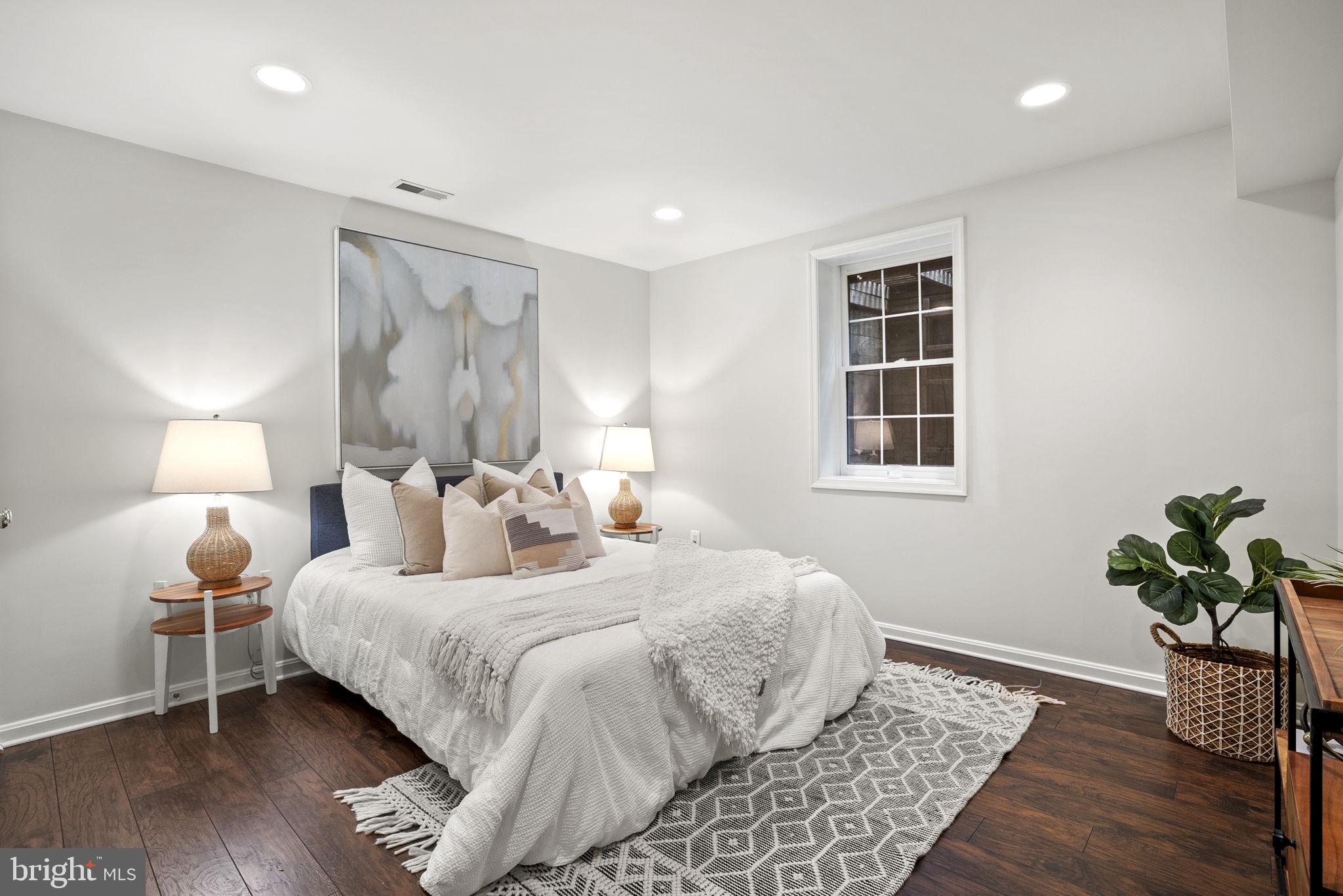 CABIN JOHN PARK - Residential