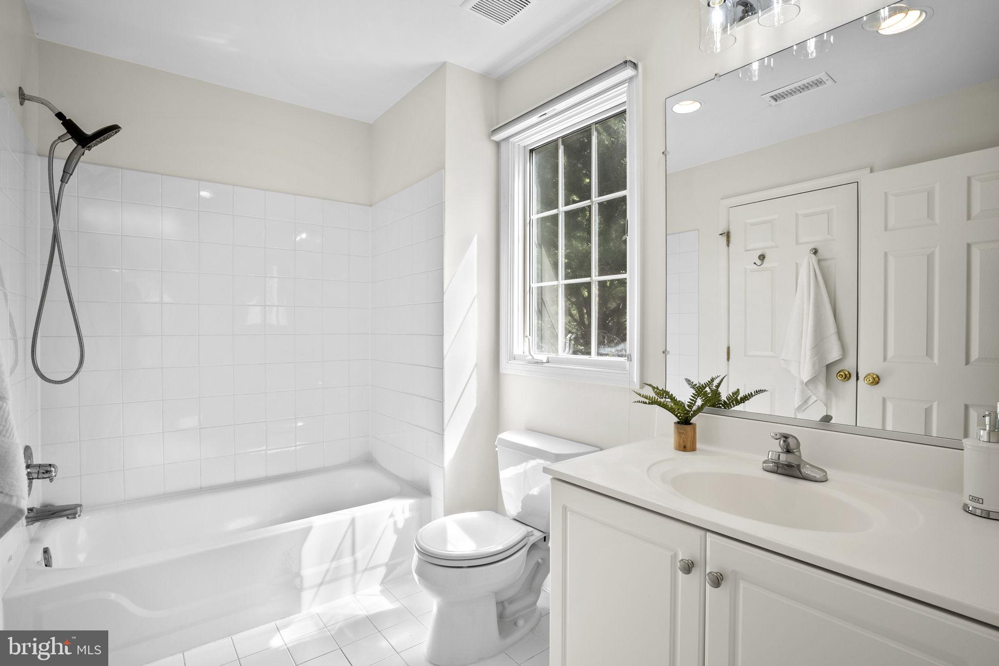 CABIN JOHN PARK - Residential