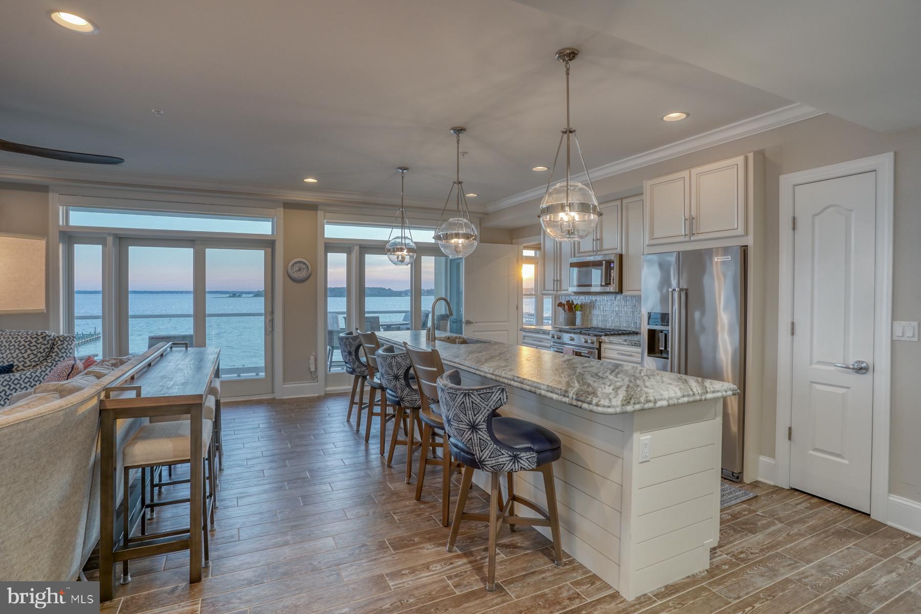 LIGHTHOUSE COVE - Residential