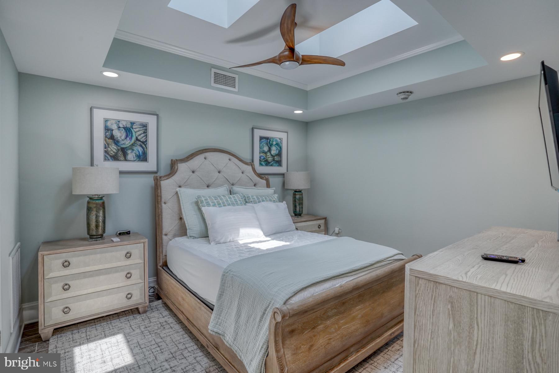 LIGHTHOUSE COVE - Residential