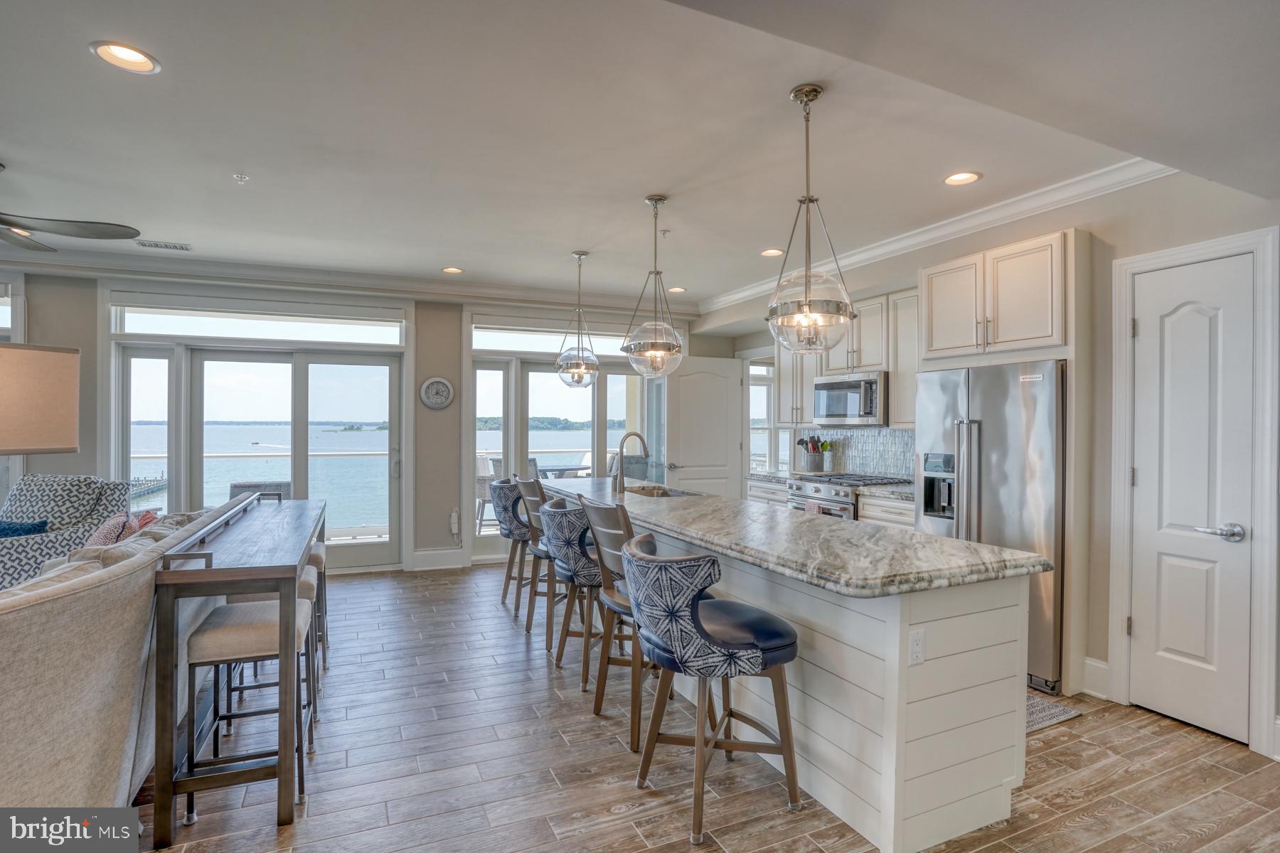 LIGHTHOUSE COVE - Residential