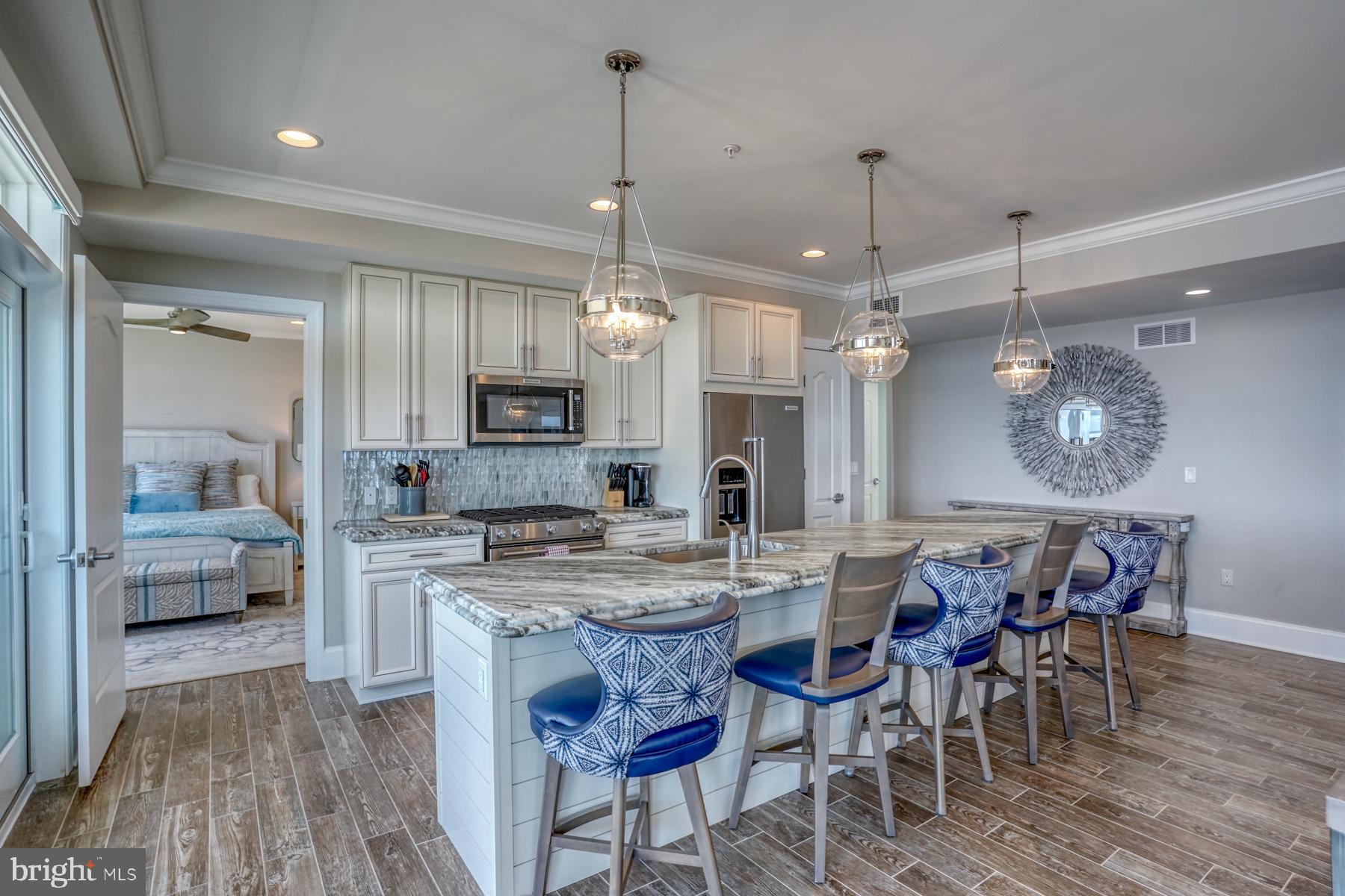 LIGHTHOUSE COVE - Residential