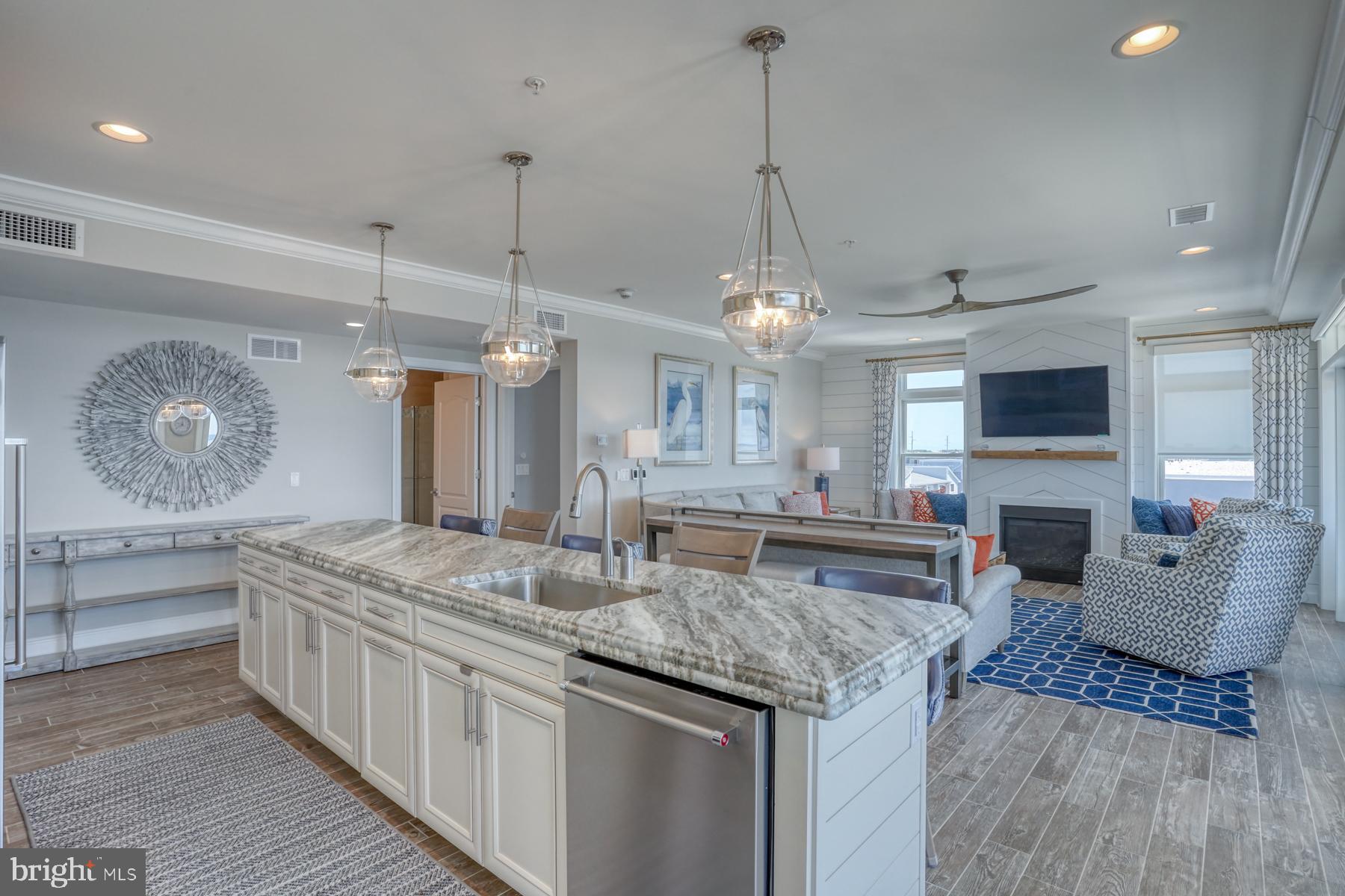 LIGHTHOUSE COVE - Residential