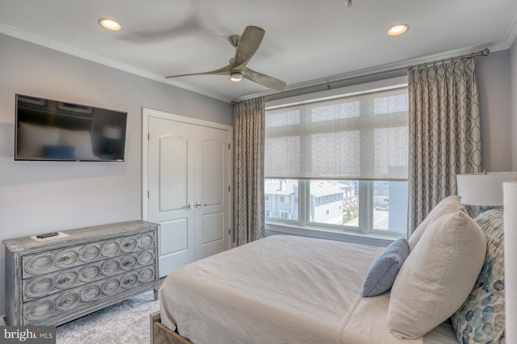 LIGHTHOUSE COVE - Residential