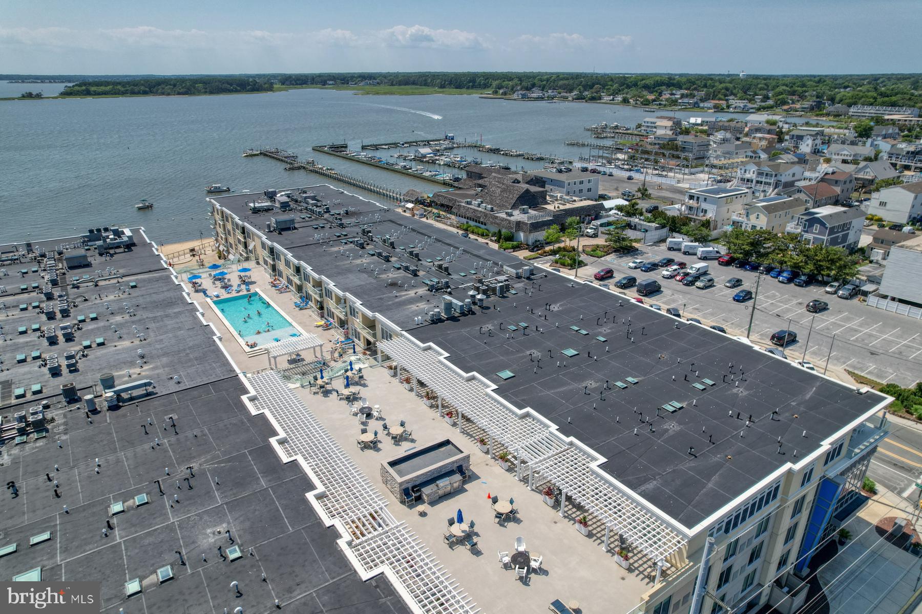 LIGHTHOUSE COVE - Residential