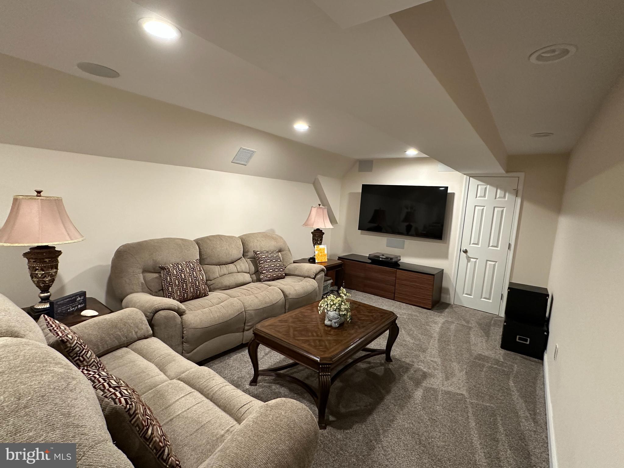 NEWTOWN GRANT - Residential