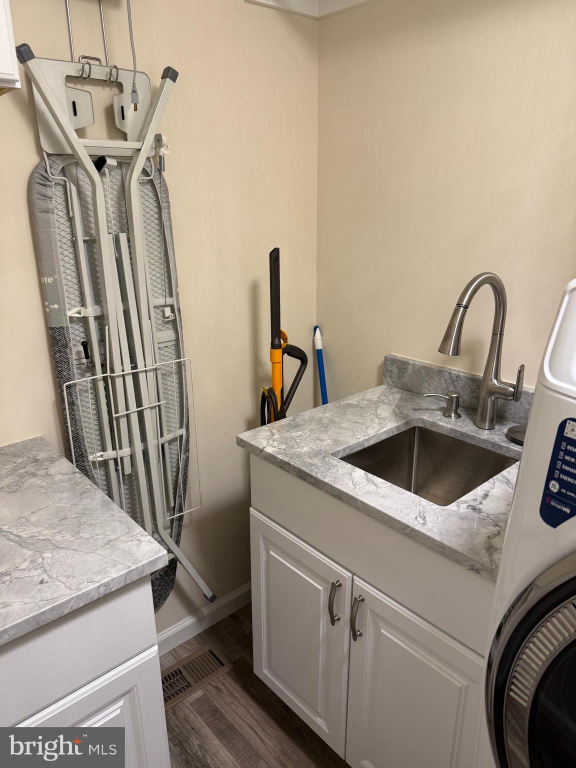 NEWTOWN GRANT - Residential