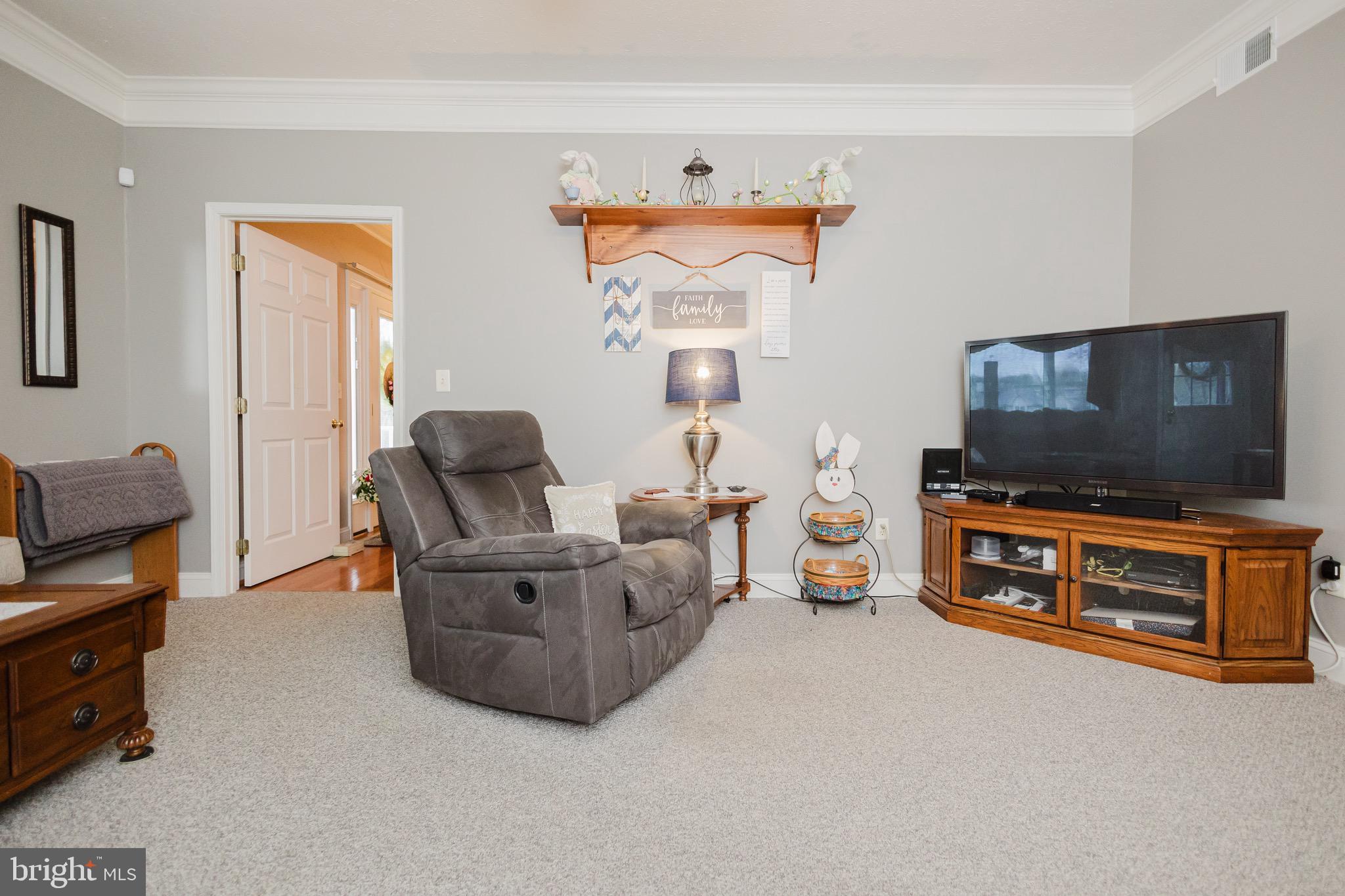 WINFIELD - Residential