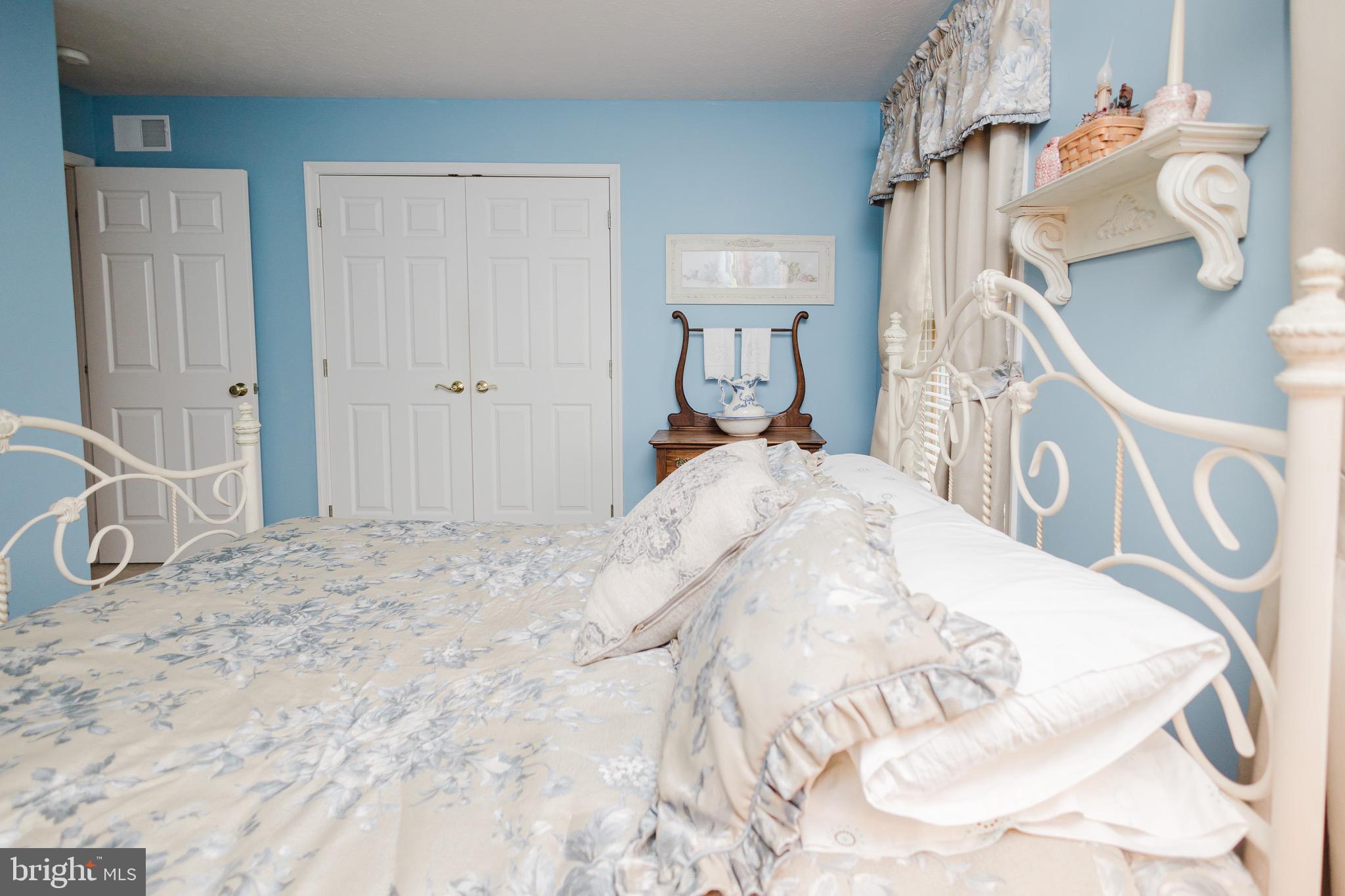 WINFIELD - Residential