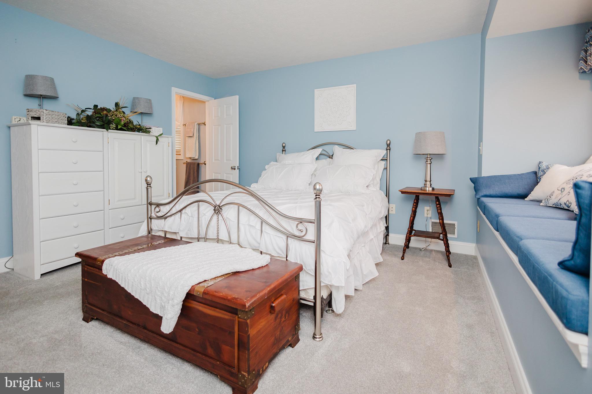 WINFIELD - Residential