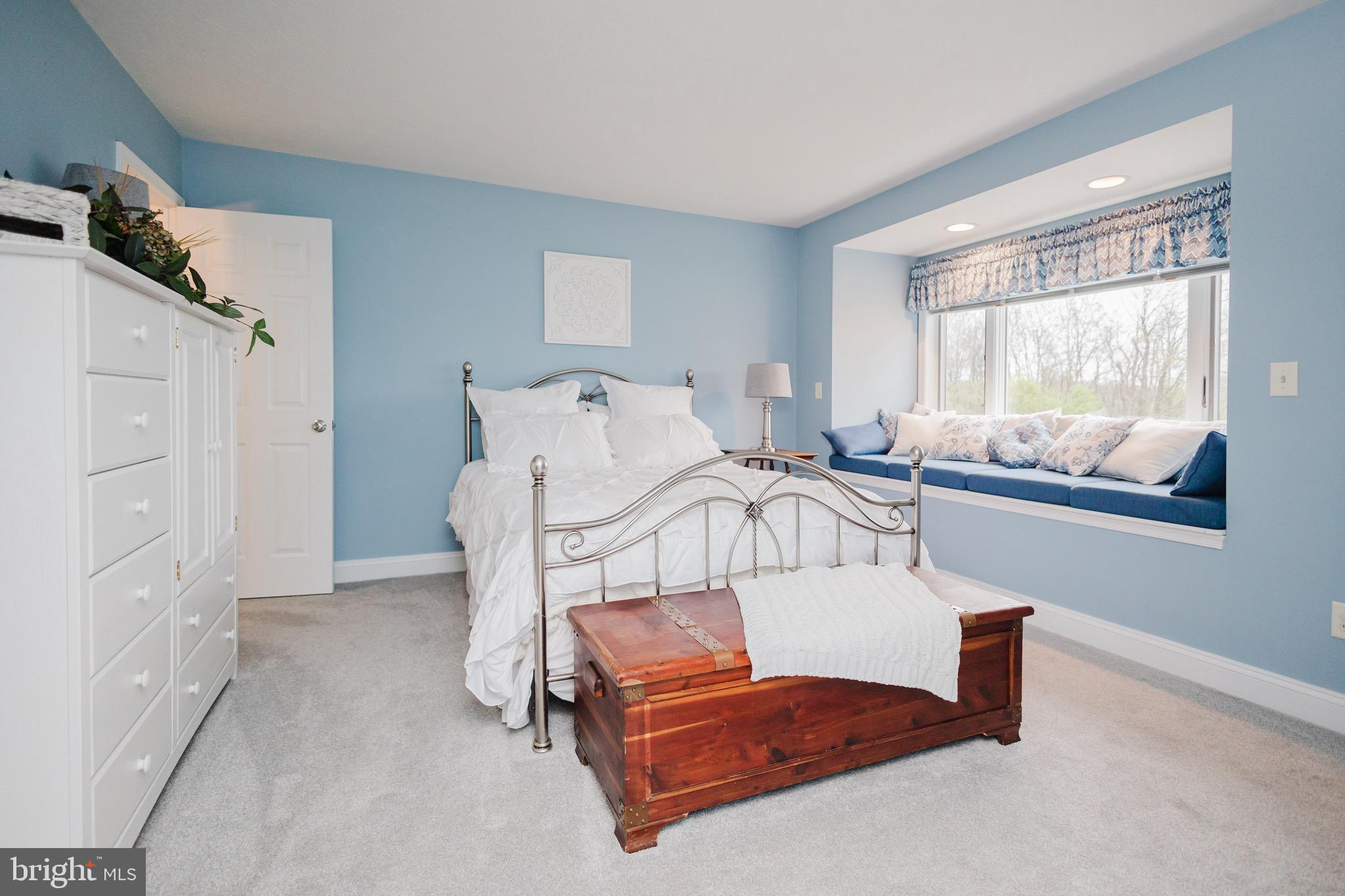 WINFIELD - Residential