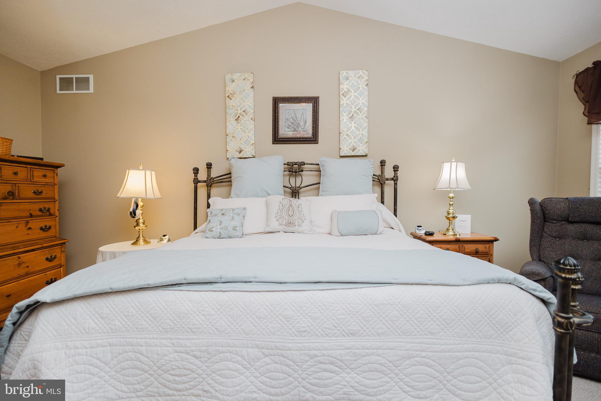 WINFIELD - Residential