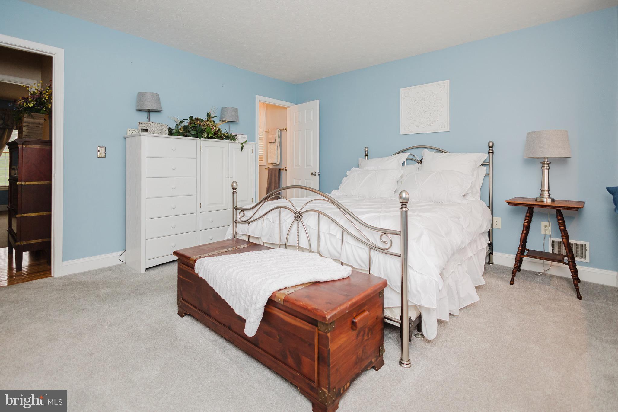 WINFIELD - Residential