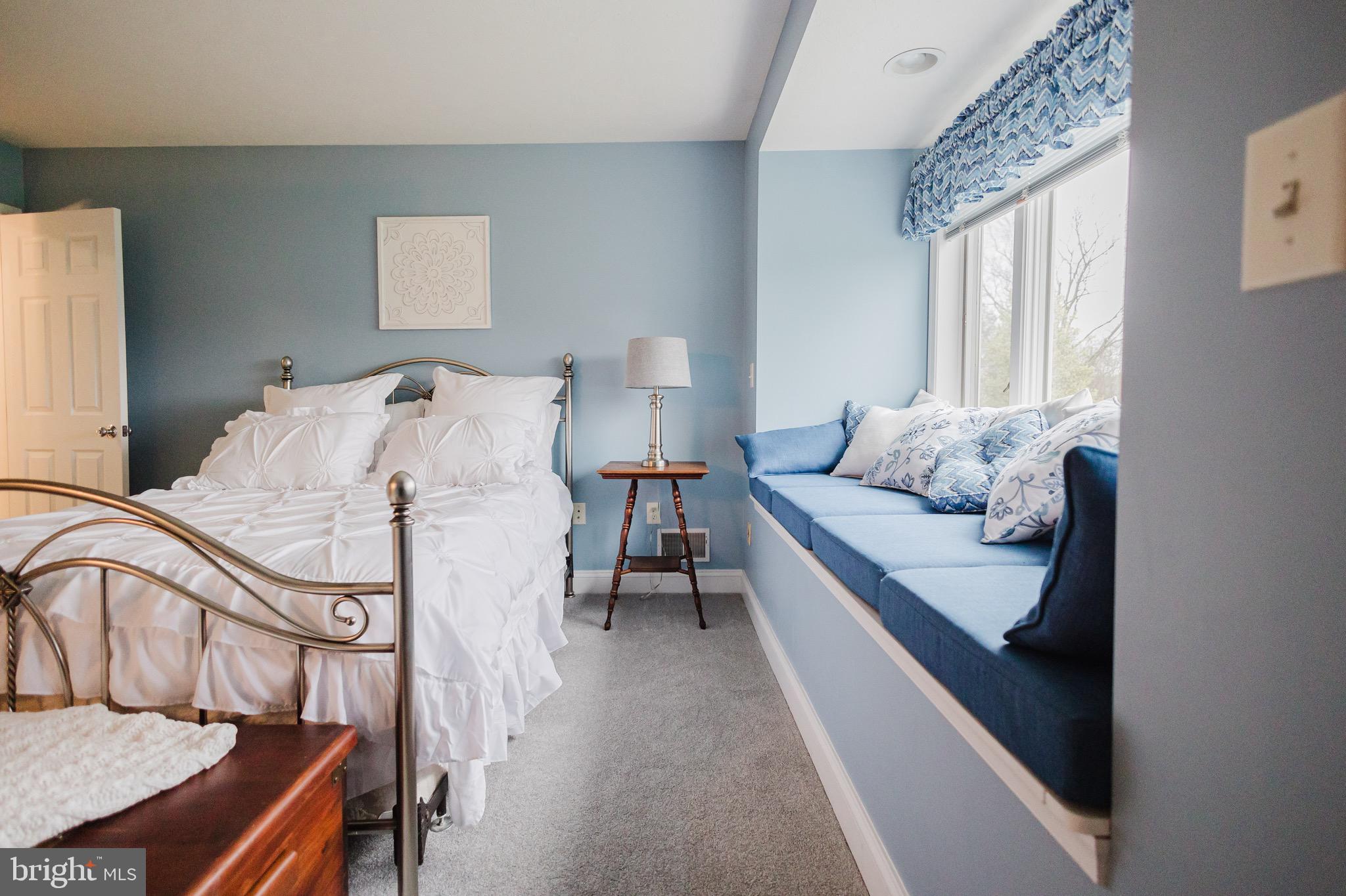 WINFIELD - Residential