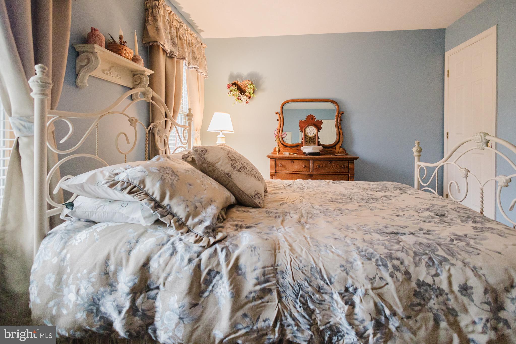 WINFIELD - Residential