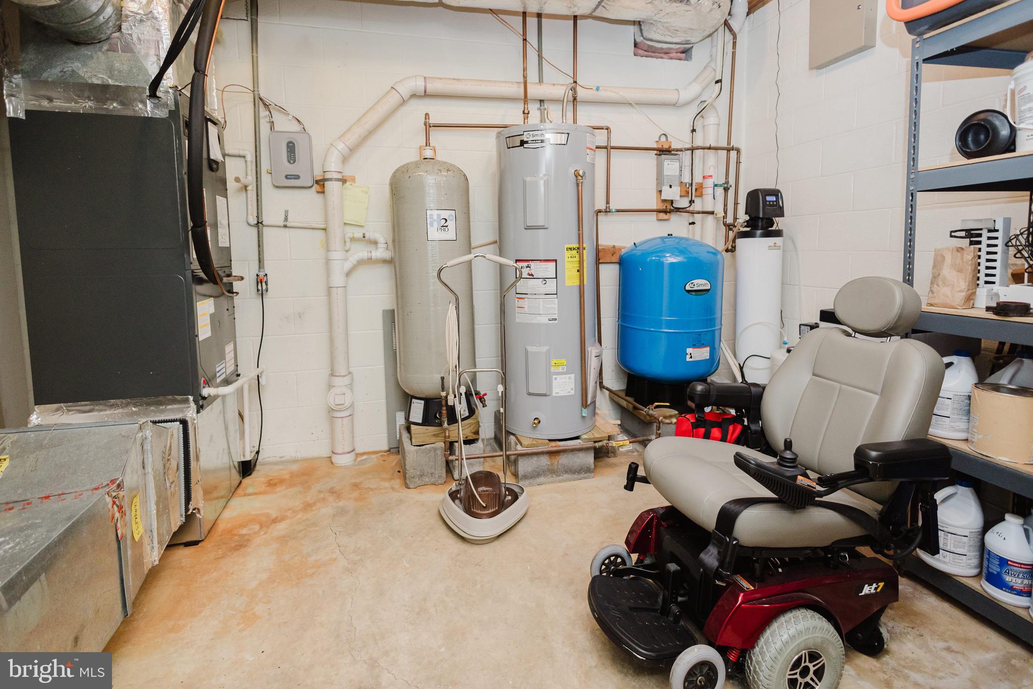 WINFIELD - Residential