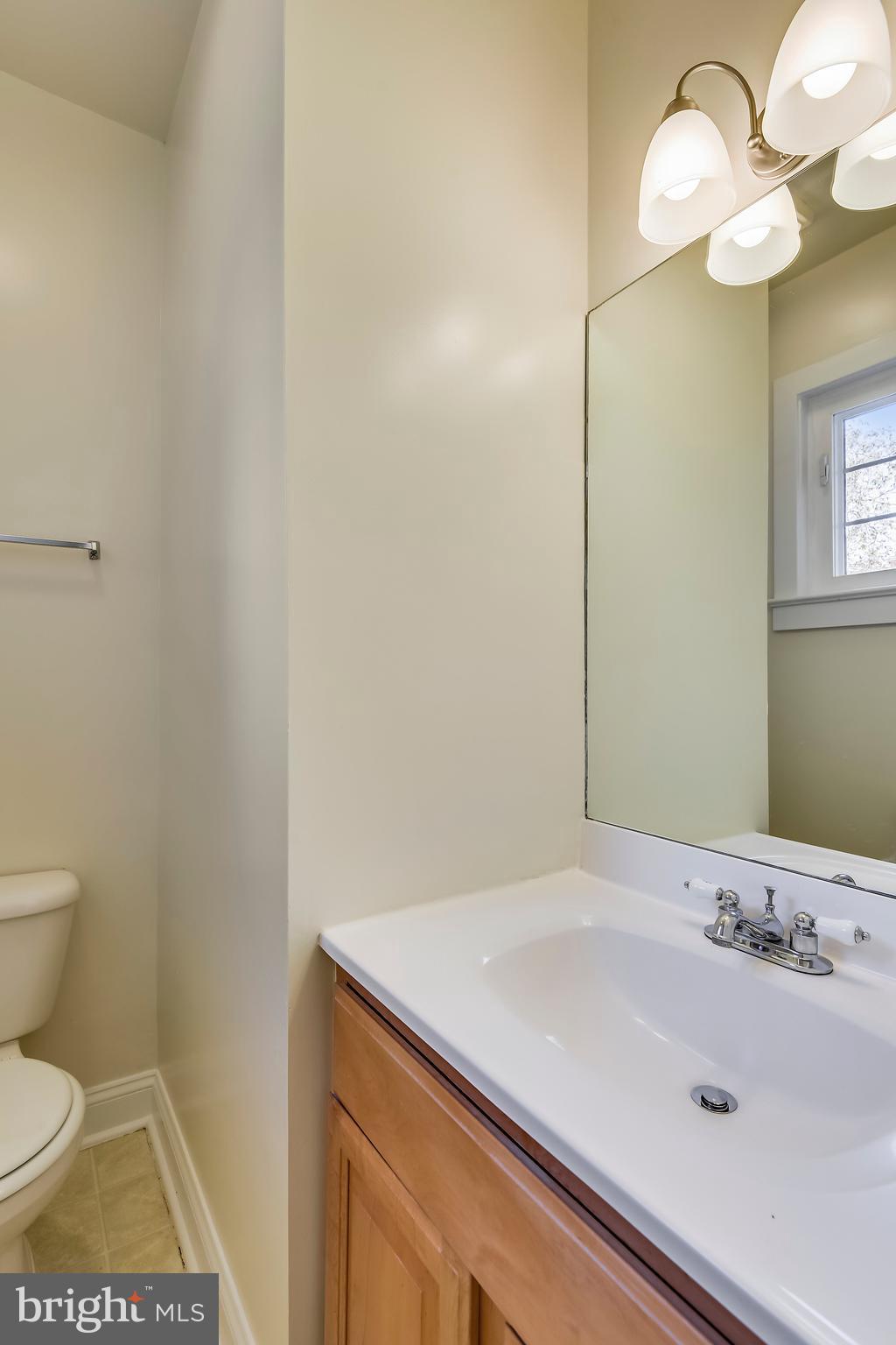 CLARENDON - Residential Lease