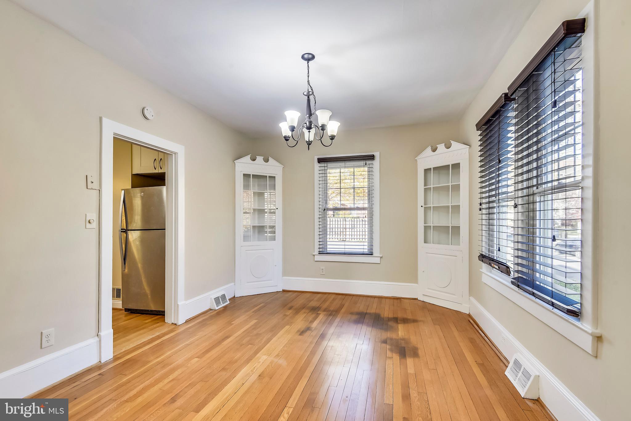 CLARENDON - Residential Lease