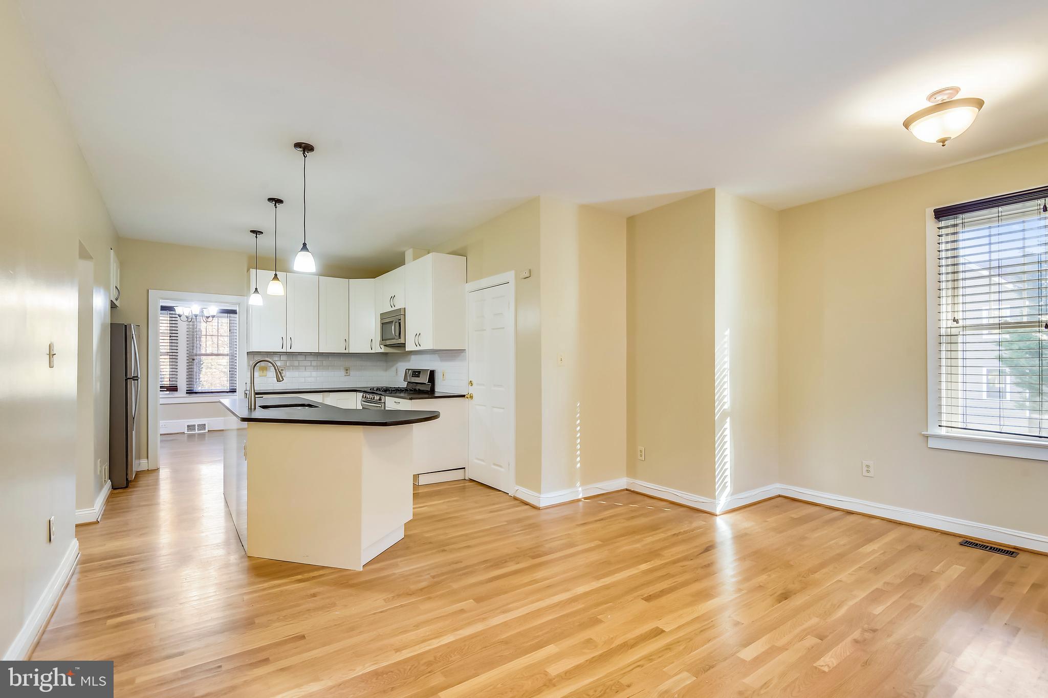 CLARENDON - Residential Lease