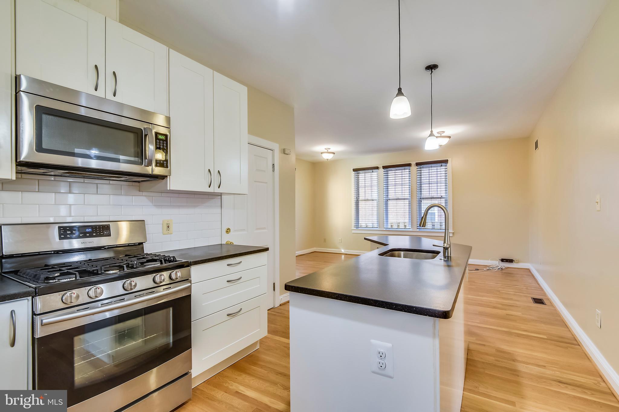 CLARENDON - Residential Lease