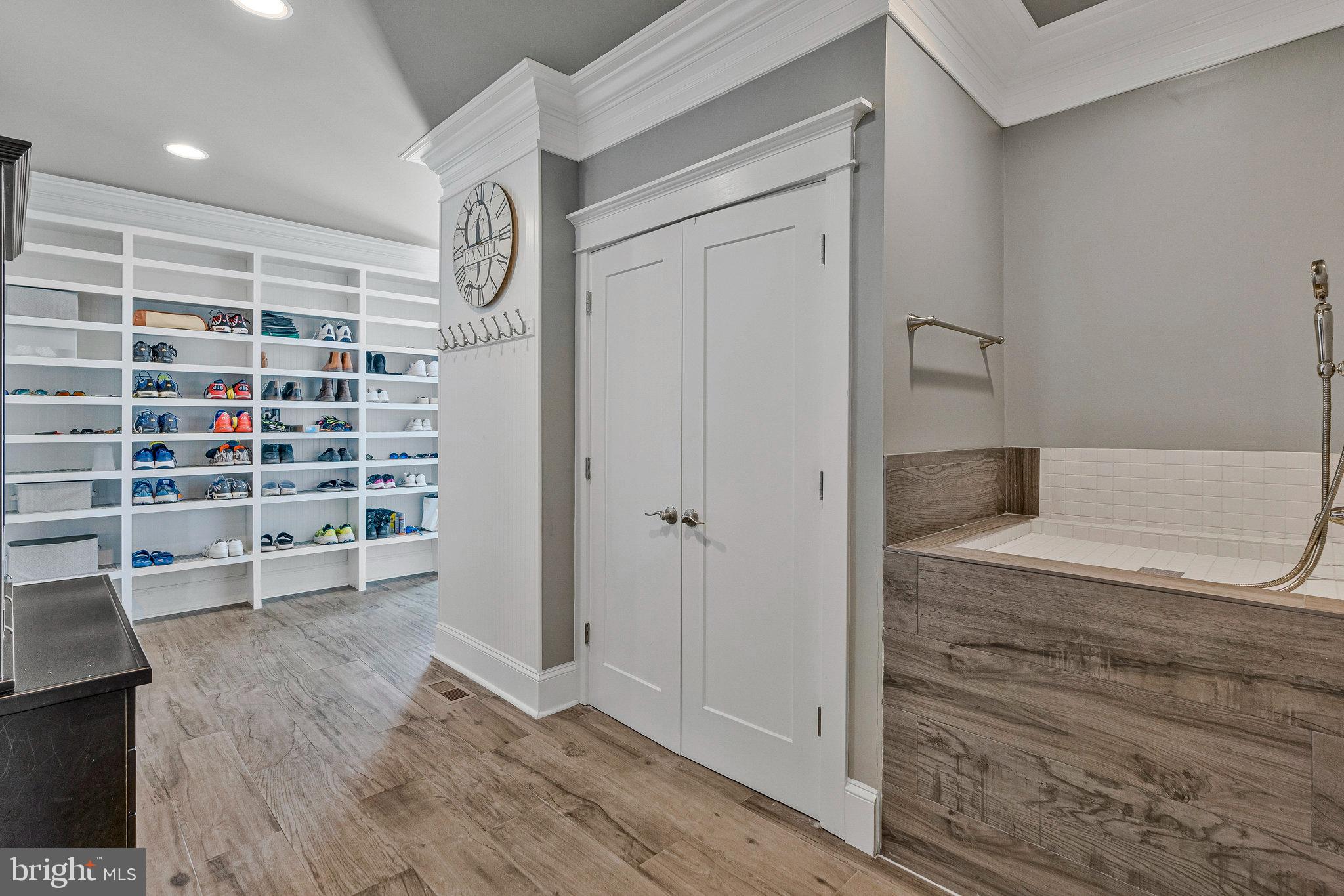 EVERGREEN VILLAGE - Residential