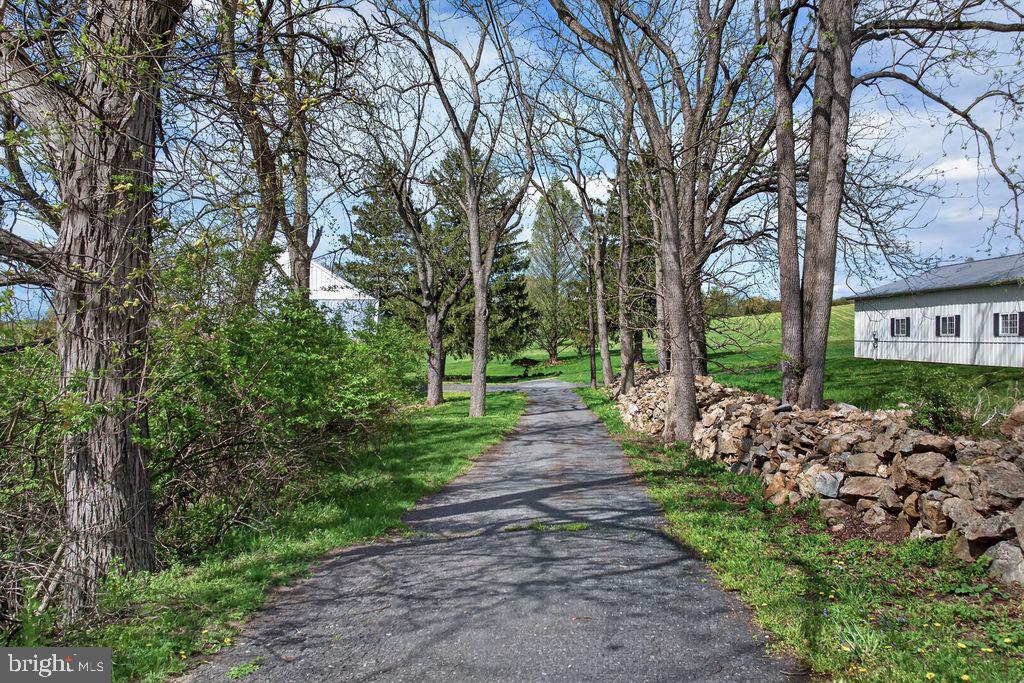 1269 POSSUM LANE