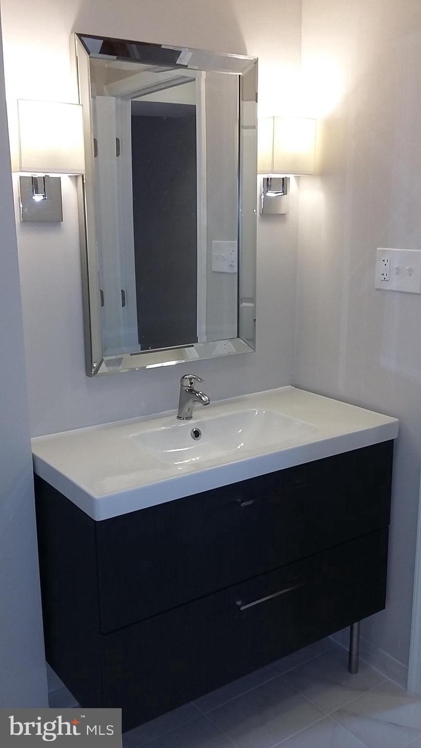 MOUNT VERNON PLACE HISTORIC DISTRICT - Residential Lease