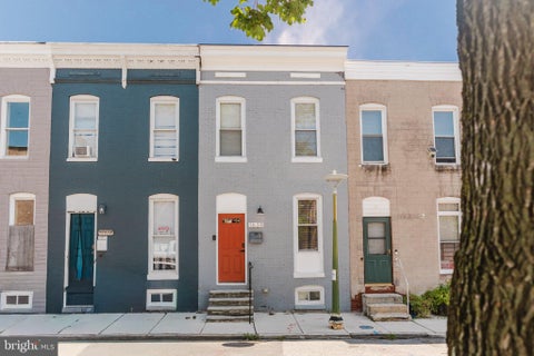 Townhouse For Rent - 1639 N Spring Street<br/> Baltimore City County, BALTIMORE, MD 21213