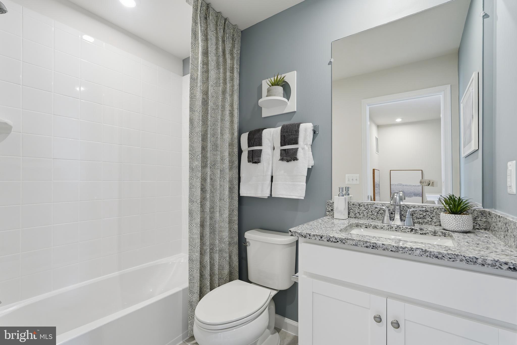 PRESIDENTS POINTE - Residential