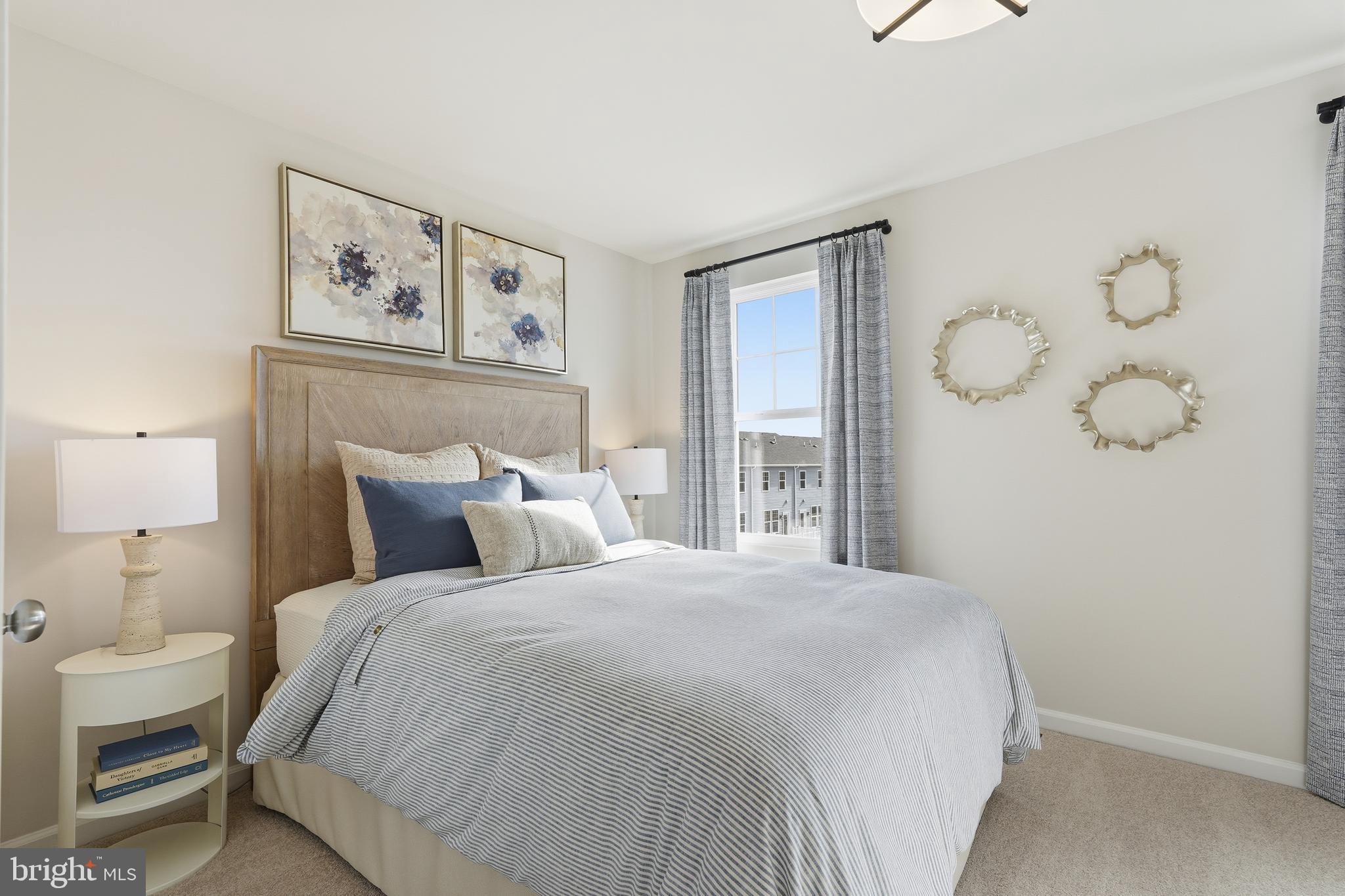 PRESIDENTS POINTE - Residential