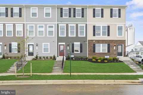 Tiny photo for 35 Democracy Mews #[466], RANSON, WV 25438 (MLS # WVJF2022004)